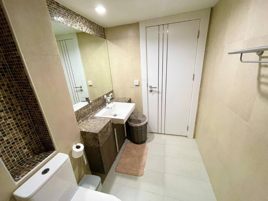 60Sqm Luxury 1 Bed - Pattaya City Centre - Centara Avenue Residences - 704 Екстер'єр фото